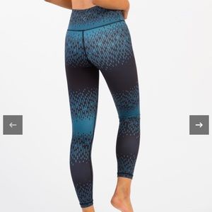 Zyia Teal Grid Leggings - sz 2
